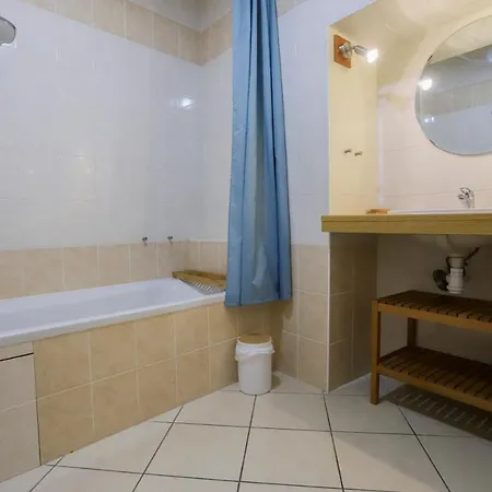 Vecchia Citta Emplacement Ideal *